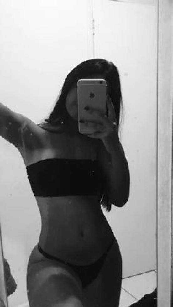 una fotito para ti😈😏 
tengo más 😘